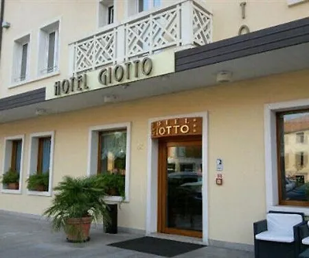 Otel Giotto 3*
